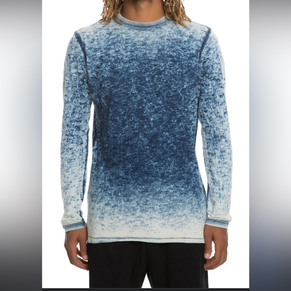 D77 The Dougan Distressed Indigo Wash Long Sleeve in Aged
Men – Blue Large ombré